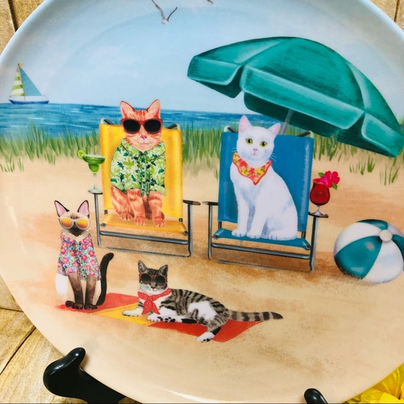 “Cats on the Beach” (Set of 4 Plates) - Picture 3 of 6